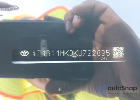 2019 Toyota Camry Se z USA, uszkodzony, nr VIN 4T1B11HK3KU792895